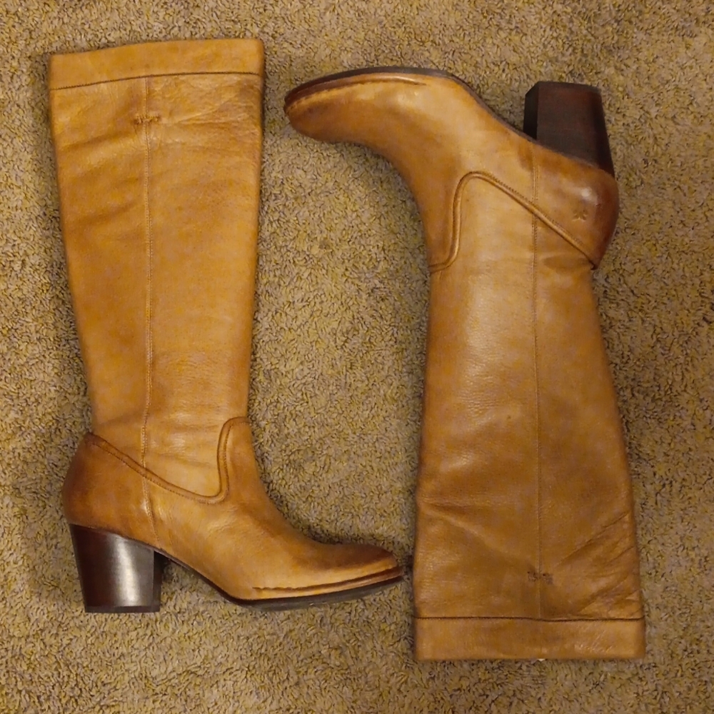 Frye Rory Scrunch boot, light brown, 9.5, like new